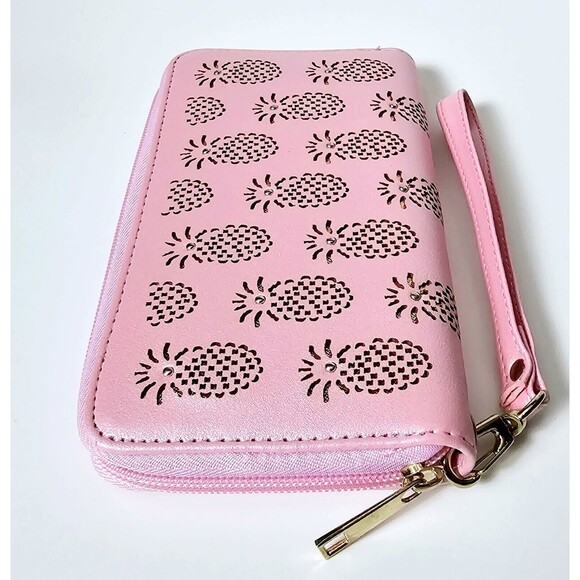Wristlet Wallet Pink Embossed Pineapple NIU Boutique Goldtone Embellishments New - Picture 2 of 12